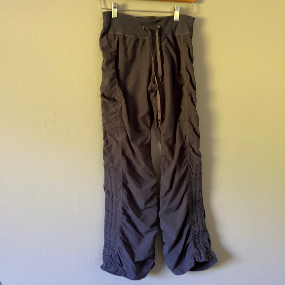 Zella Women’s Gray Pull-on Ruched Move it Pants 4